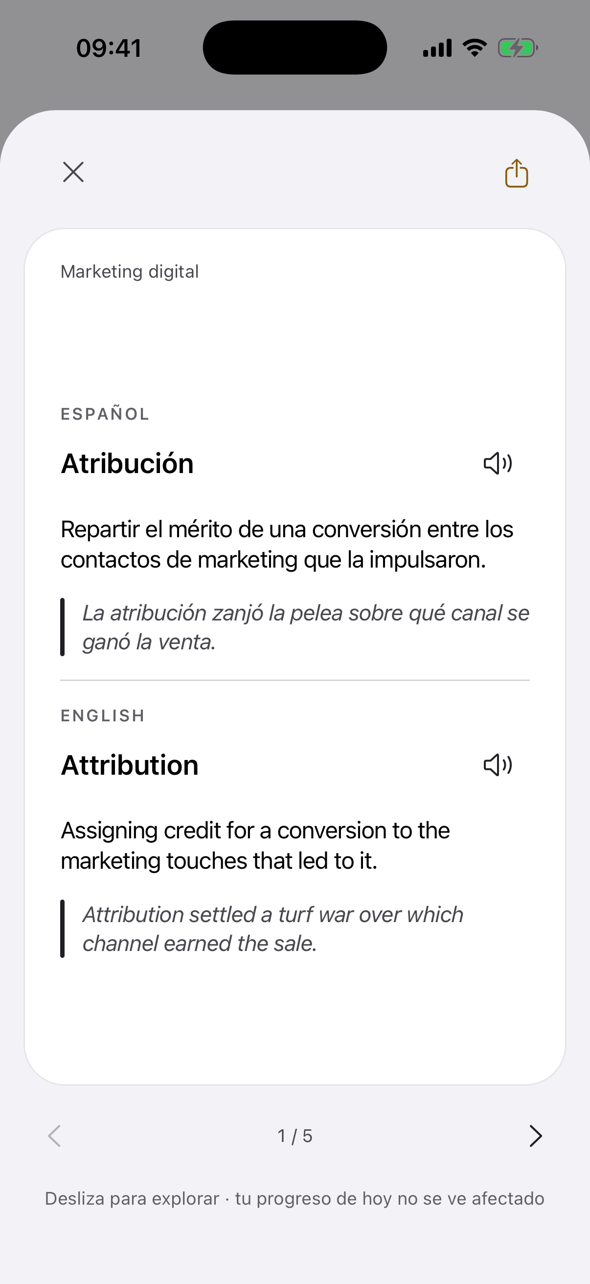 La pantalla de la app con el reverso de la tarjeta «Atribución» abierto